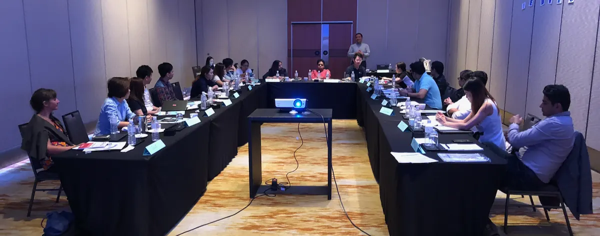 Vue d’ensemble d’une salle d’atelier IDC